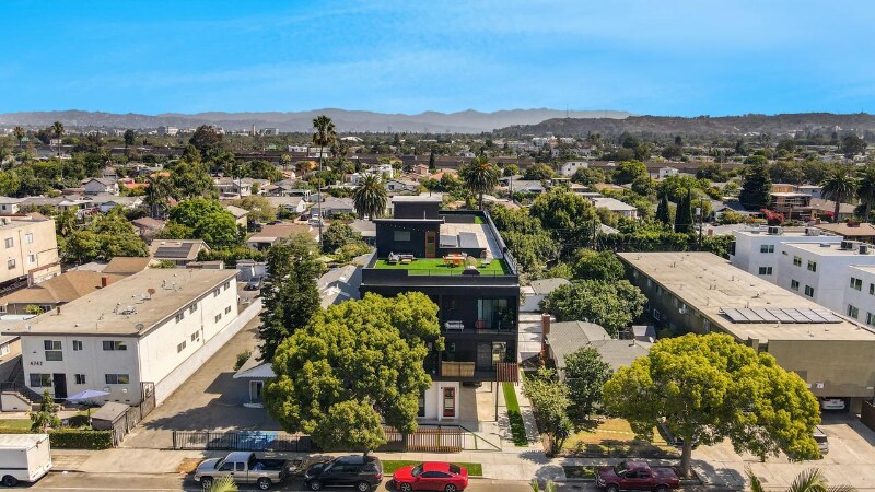 Building Photo - 4800-4802 S Slauson Ave