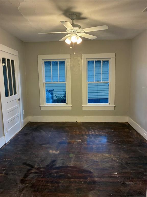 Building Photo - 113 N Carlen St