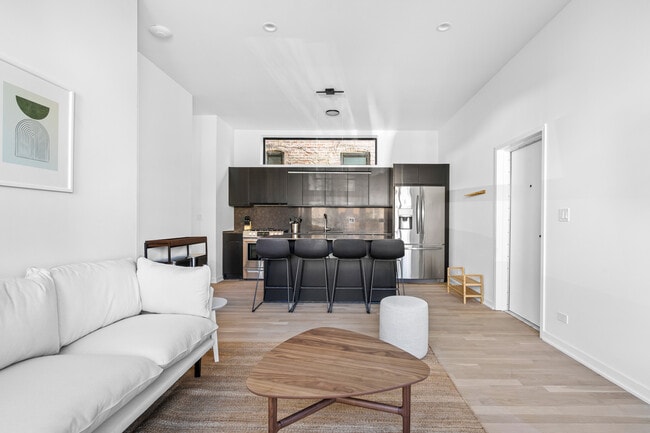 Building Photo - Sable Coliving