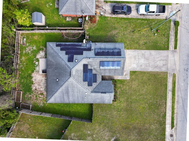 Building Photo - 31 Idus Ln