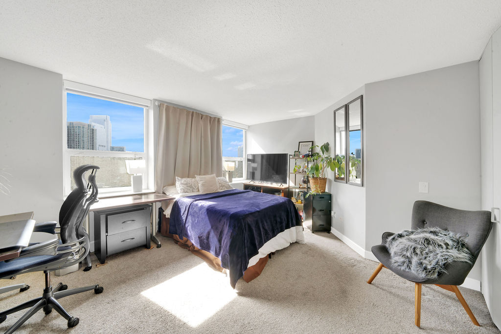 Building Photo - 545 N Dearborn St