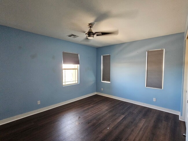 Building Photo - Spacious 4584 sq ft Home in Adora Trails!