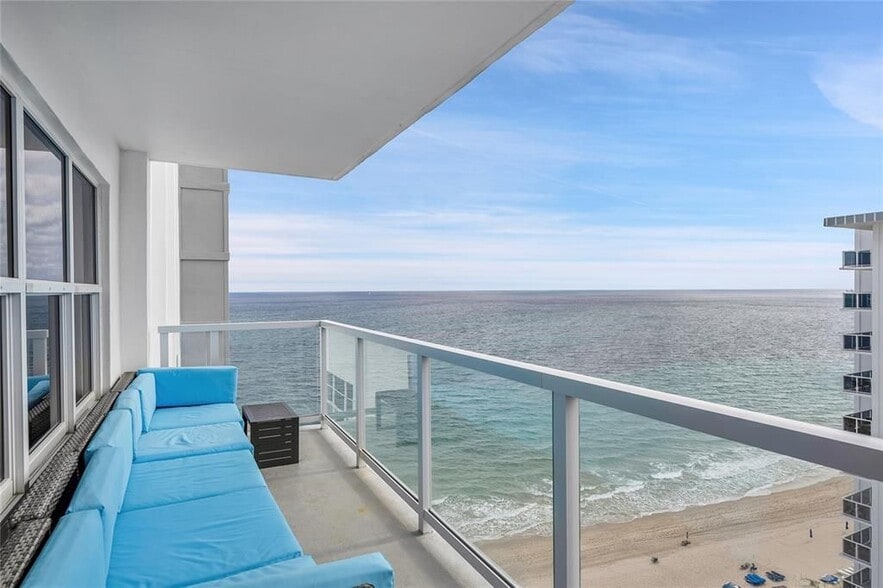 Building Photo - 3750 Galt Ocean Dr