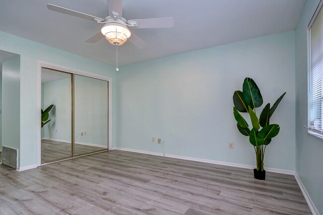 Building Photo - 1515 Bayshore Blvd