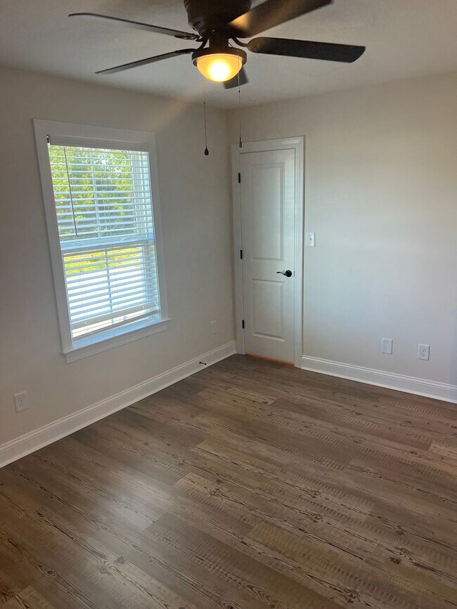 Building Photo - Brand New! No HOA!