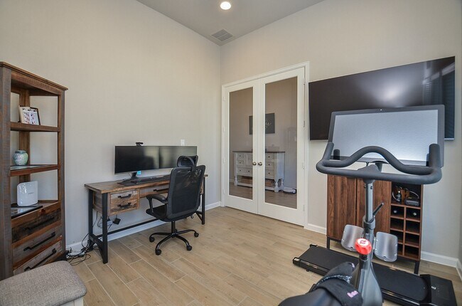 Building Photo - 30247 Gold Finch Pl