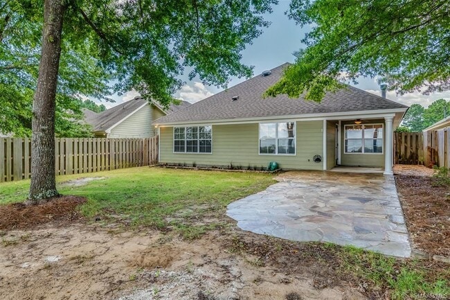 Building Photo - 9025 Saw Tooth Loop