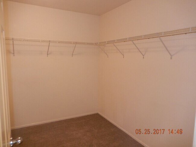 Building Photo - 37965 Encanto Rd