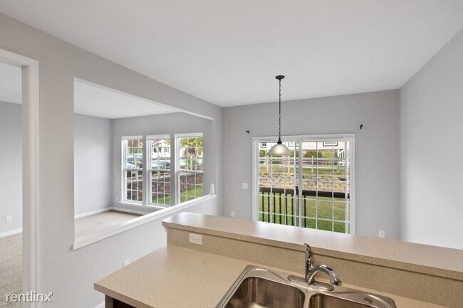 Building Photo - 3 br, 2.5 bath Townhome - 43 Shire Ct