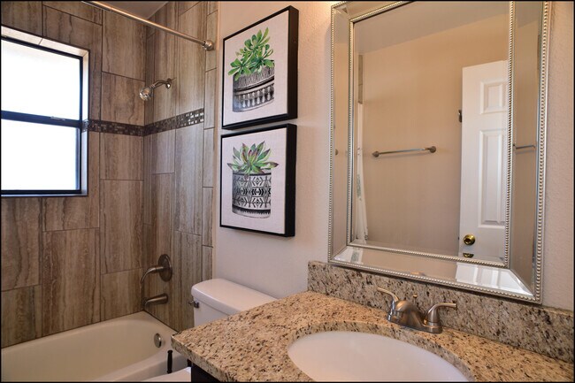 Building Photo - 7229 Canyon Run Dr
