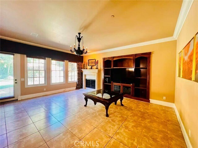 Building Photo - 719 Carriage House Dr