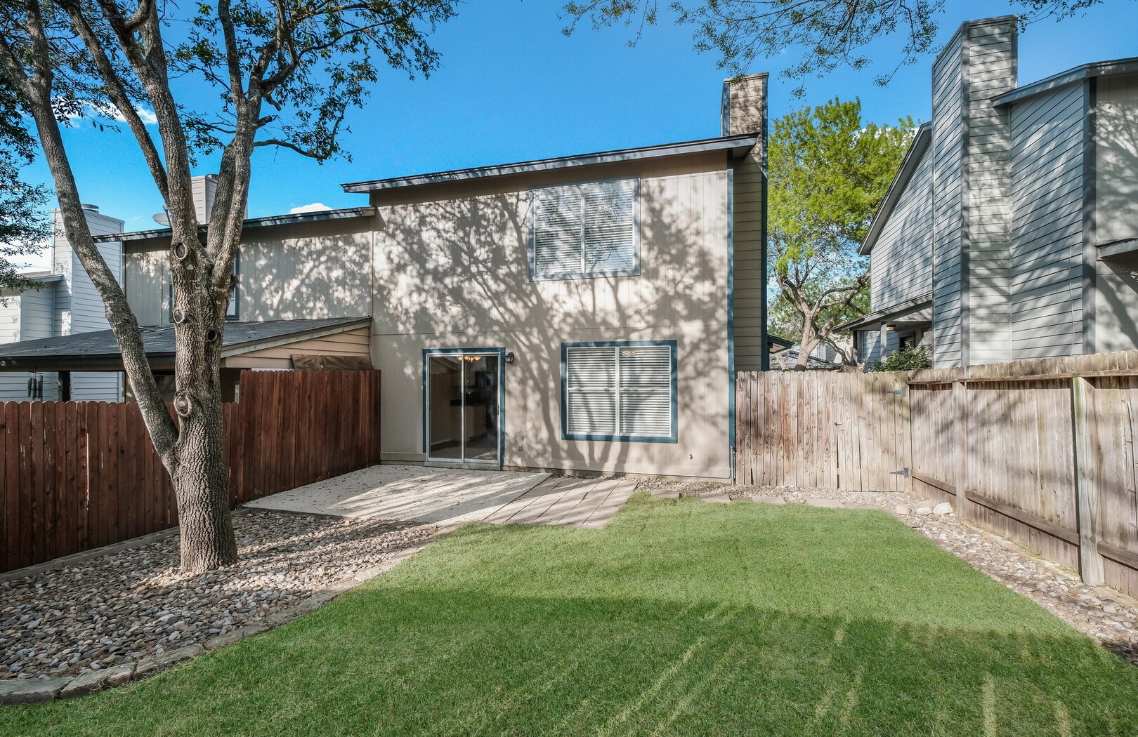 Building Photo - 6034 Gaelic