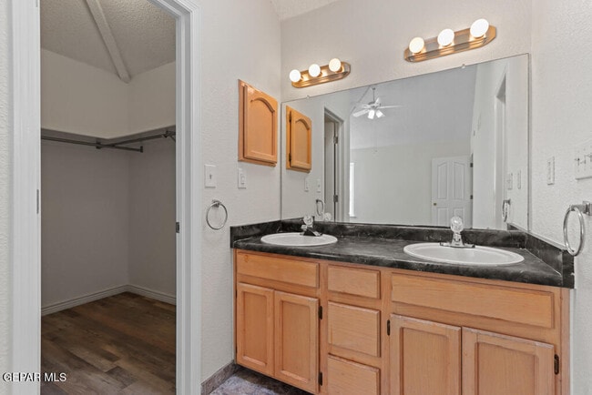 Building Photo - 11823 Stone Castle Dr