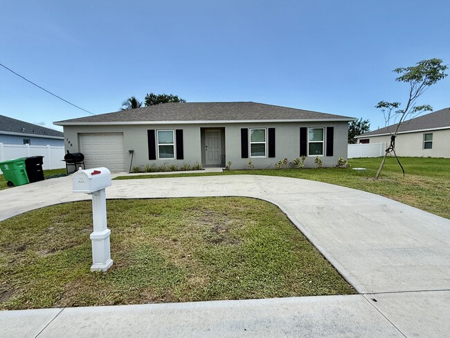 Primary Photo - 149 SW Becker Rd