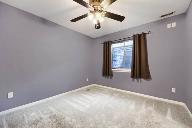 Building Photo - 885 Marlstone Pl