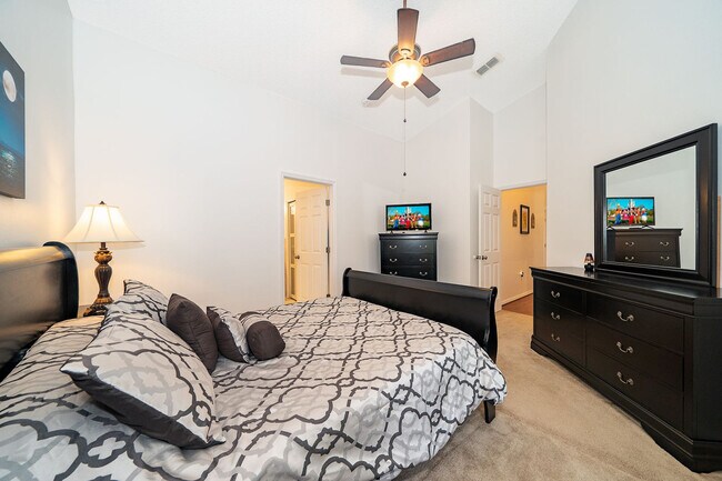 Building Photo - 2424 Hybrid Dr