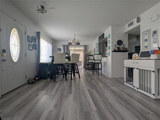 Building Photo - 10740 Keys Gate Dr