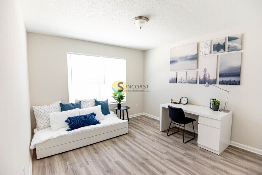 Building Photo - 9139 Western Way