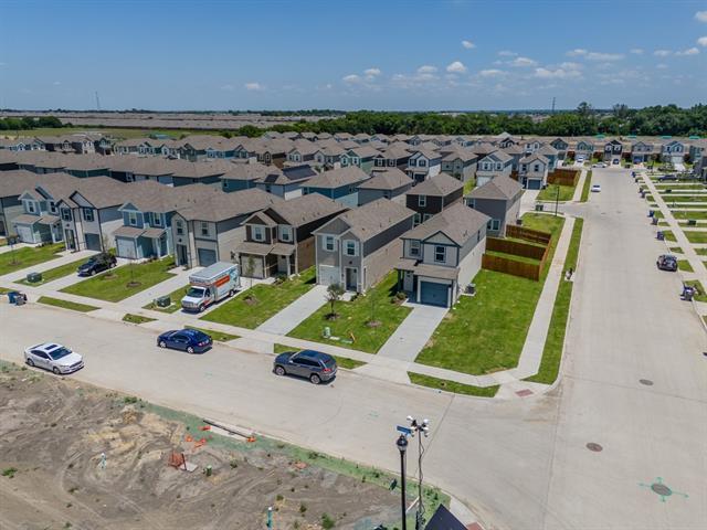 Building Photo - 6027 Primrose Path