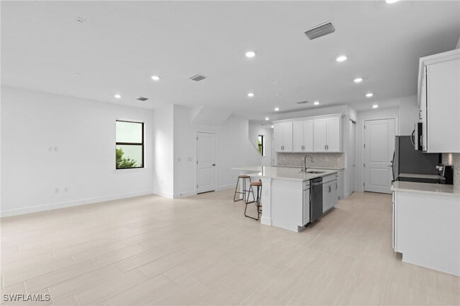 Building Photo - 4286 Sonoma Oaks Dr