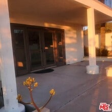 Building Photo - 42100 Parado Del Sol Dr