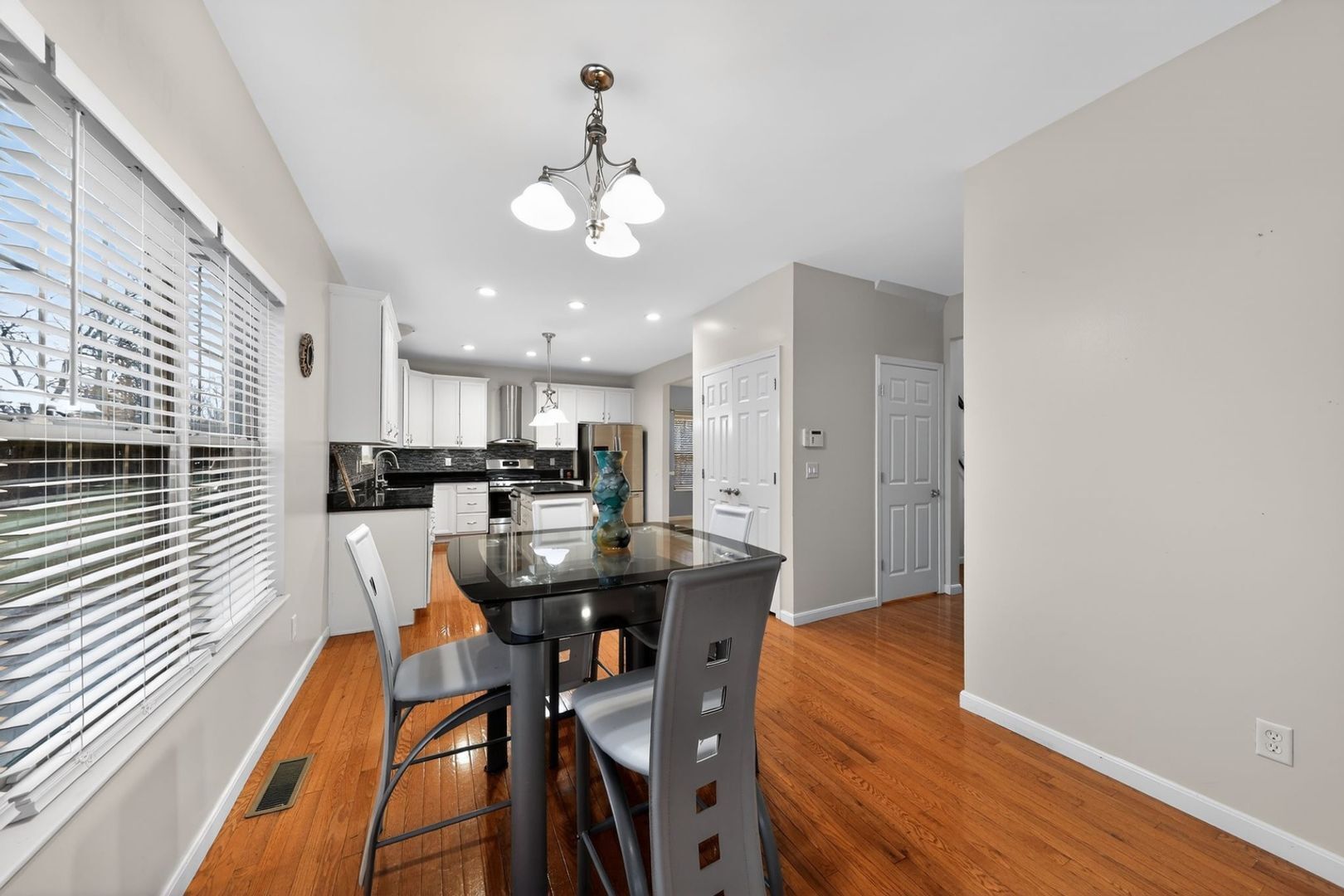 Building Photo - 6415 Evergreen Ct