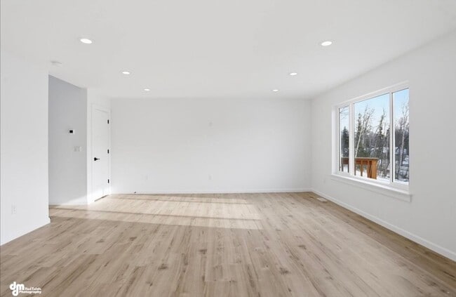 Building Photo - 336 Ashbrook Dr