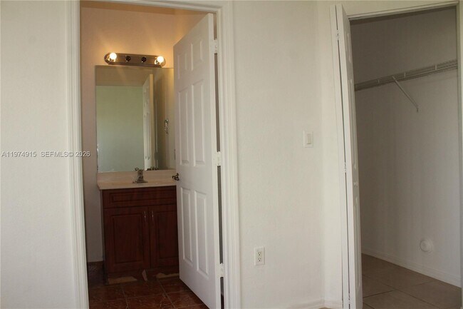 Building Photo - 10937 SW 181st Terrace