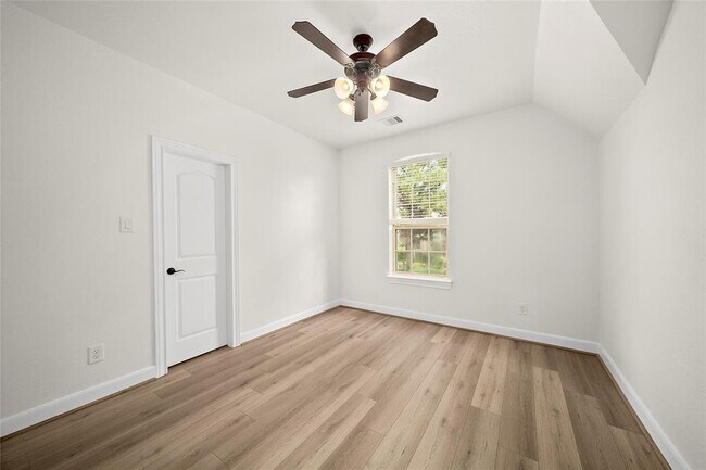 Building Photo - 26726 Longleaf Valley Dr