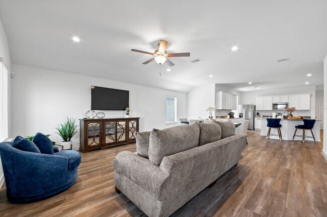 Building Photo - 1115 Sommerville Dr