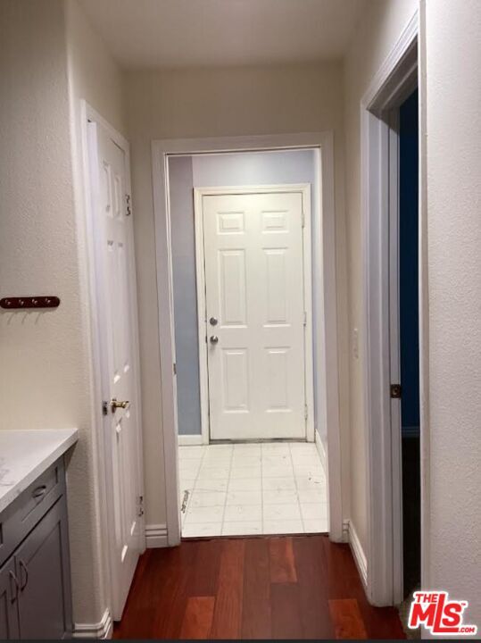 Building Photo - 2657 Sandstone Ct