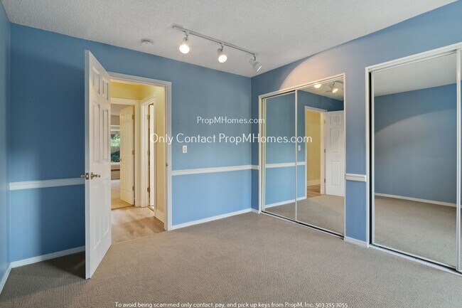 Building Photo - 7030 SW Molalla Bend Rd