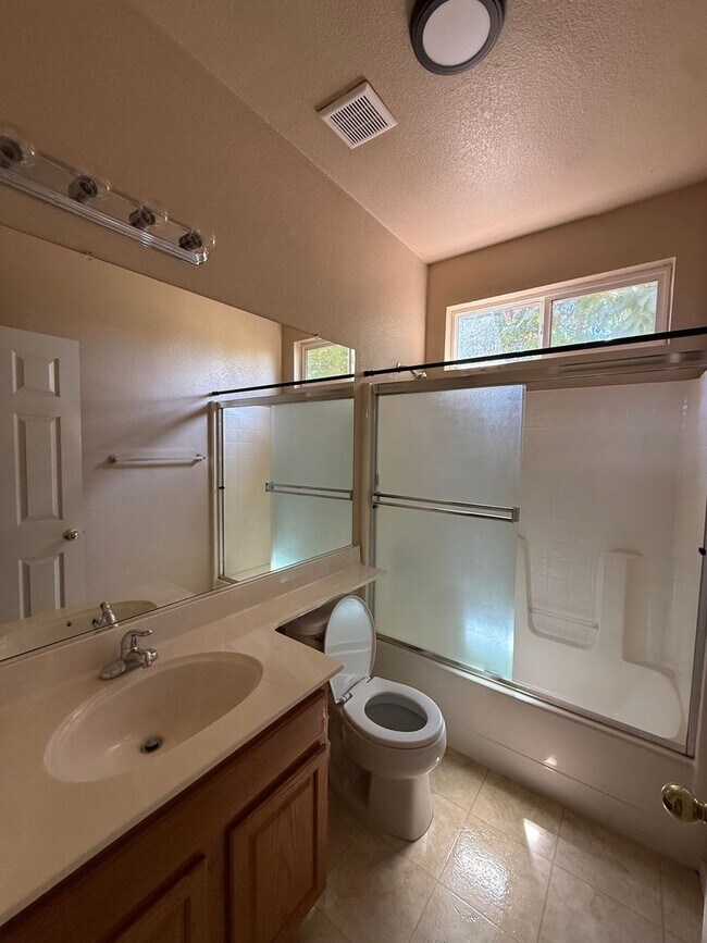 Building Photo - 9258 Crystal Falls Way