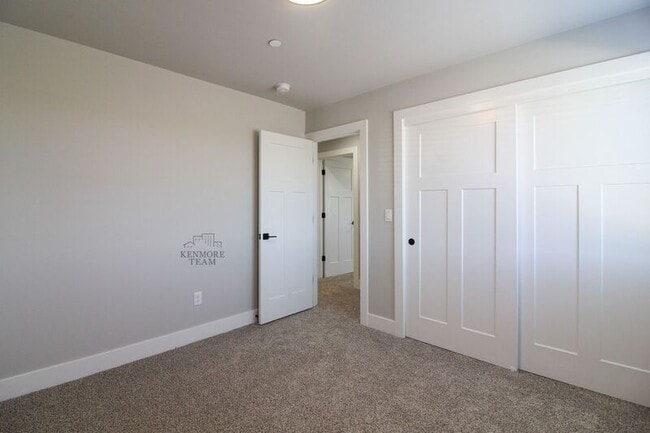 Building Photo - 723 Rio Vista Loop