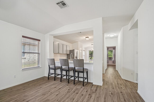 Building Photo - 247 San Felipe Dr