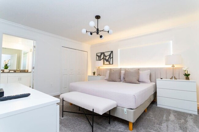 Building Photo - 4343 Scene Ln