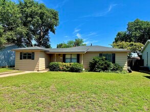 Building Photo - 4310 31st St