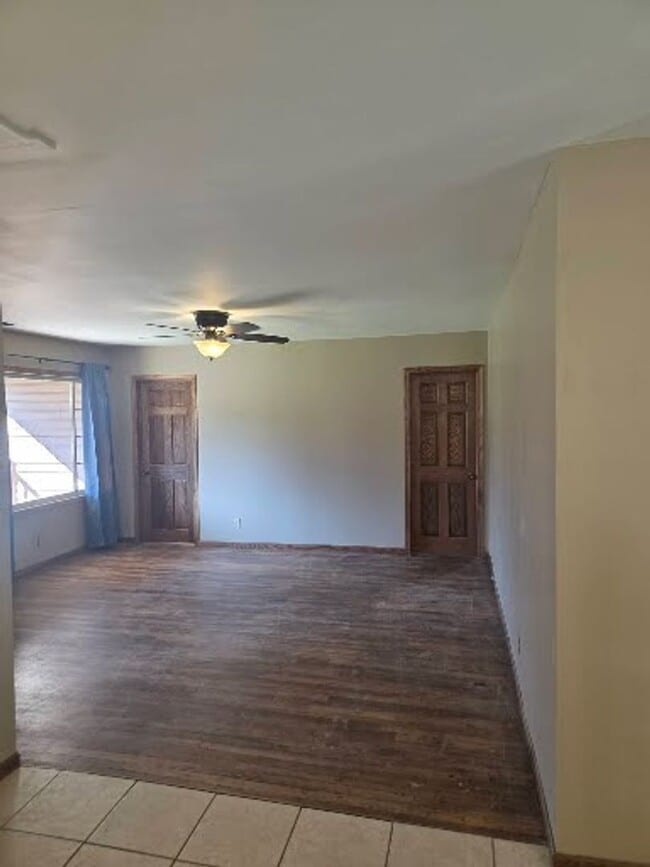 Building Photo - 3 Bed 1 Bath, Washer Dryer Hookup , Fenced in yard $1300 , $2800 to move in