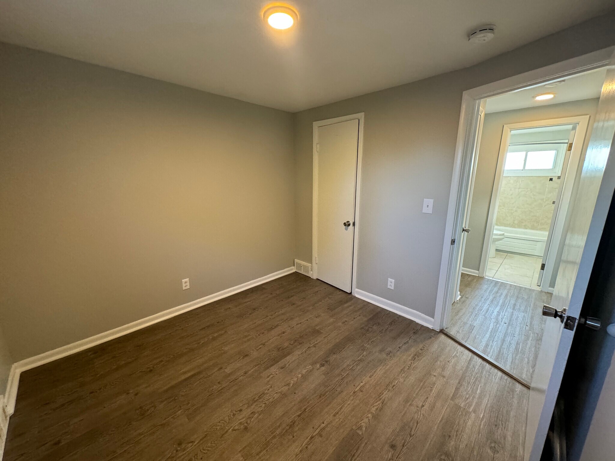 Building Photo - 72 Bannard Ave