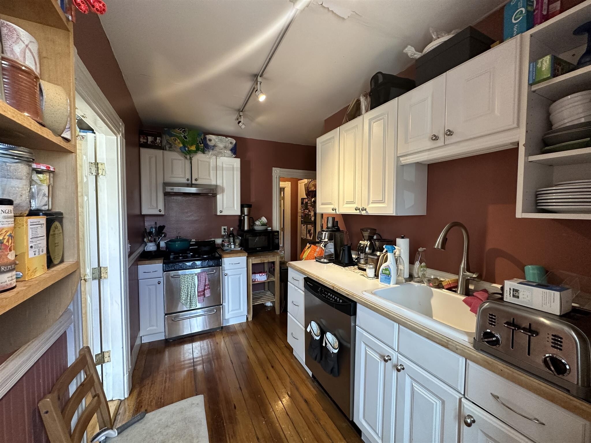 Building Photo - 71 Woods Ave