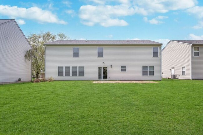 Building Photo - 4 Bedroom with a 3 Car Garage in Zionsvill...
