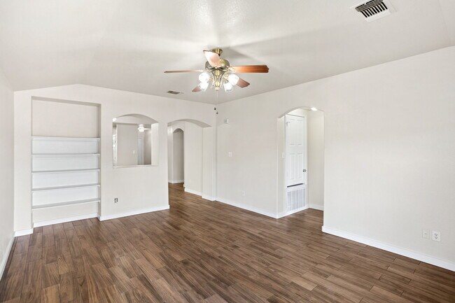 Building Photo - 8607 Cheyenne Bluff