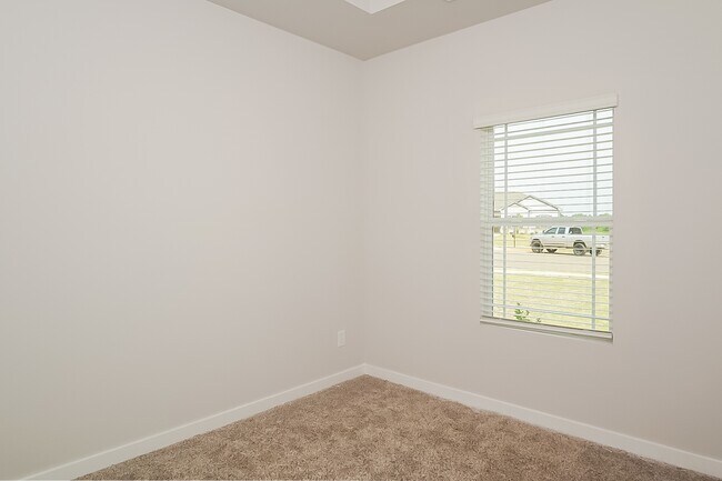 Building Photo - 26218 Beech Grv Ln NW