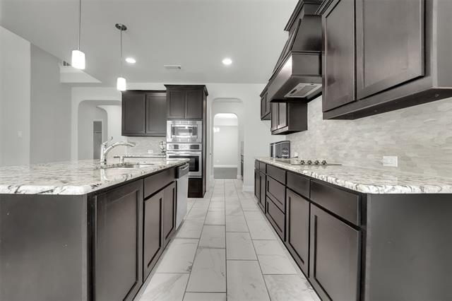 Building Photo - 810 Acadia Ct