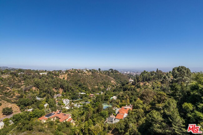 Building Photo - 1260 Linda Flora Dr