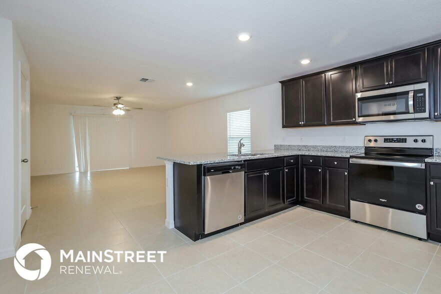 Building Photo - 1370 Brenway Dr