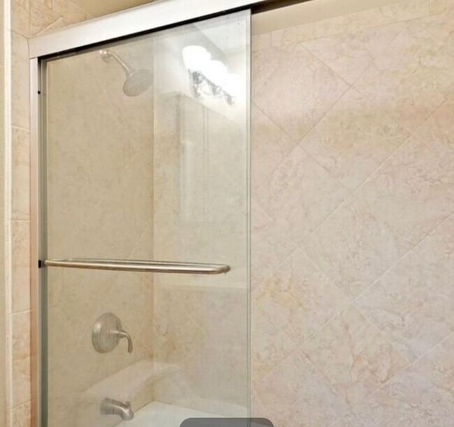 Building Photo - 100 S Quebec St