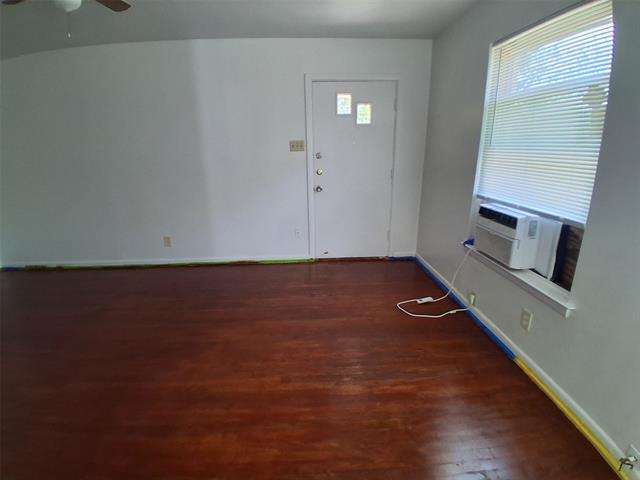 Building Photo - 3019 Avon St