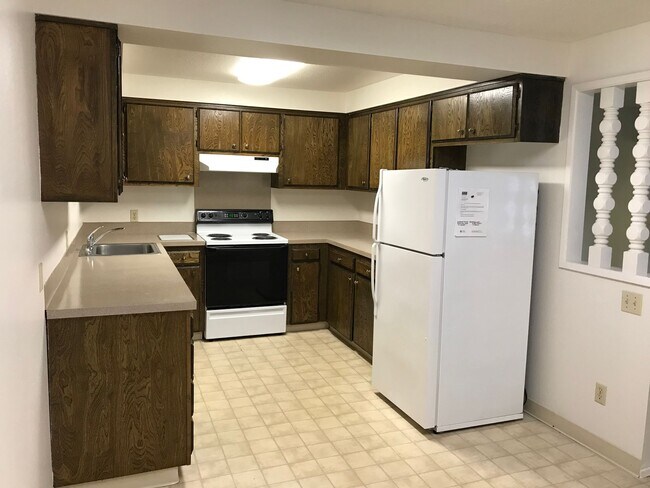 Building Photo - 5129 SE Cesar Estrada Chavez Blvd