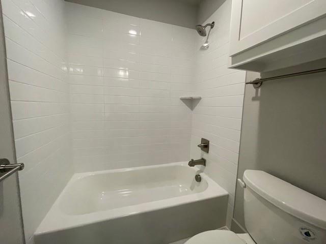 Building Photo - 3743 Milwaukee Ave